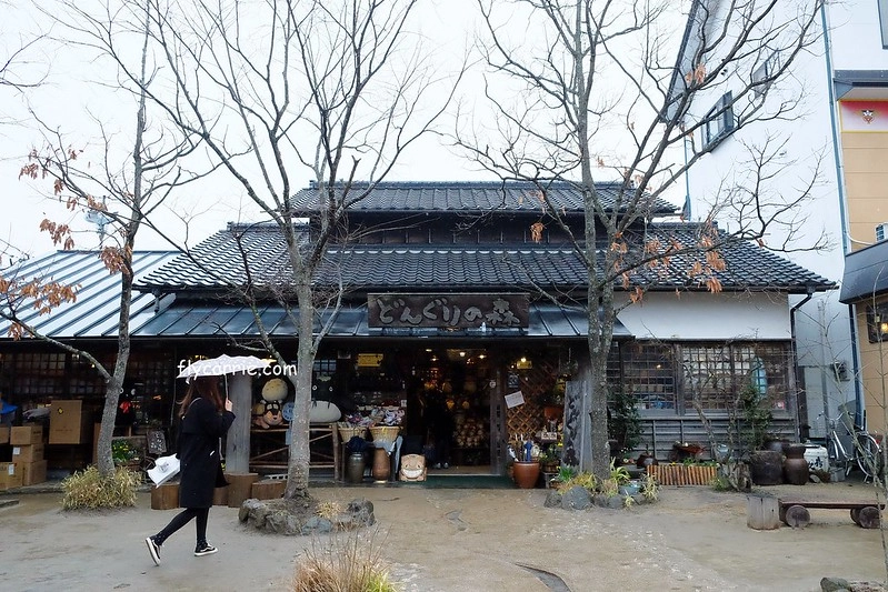 日本大分｜由布院一日遊，日本女性票選為最愛的夢幻度假勝地，寧靜美麗的溫泉小鎮森湯之平街道散策 @飛天璇的口袋