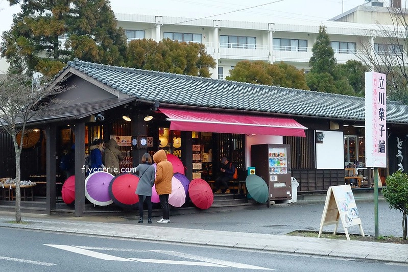 日本大分｜由布院一日遊，日本女性票選為最愛的夢幻度假勝地，寧靜美麗的溫泉小鎮森湯之平街道散策 @飛天璇的口袋