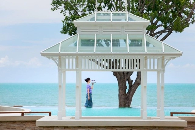 泰國華欣｜Devasom Hua Hin Resort 華欣德瓦索姆度假村，獨棟小木屋復古風套房，享受海邊一色的美景 @飛天璇的口袋