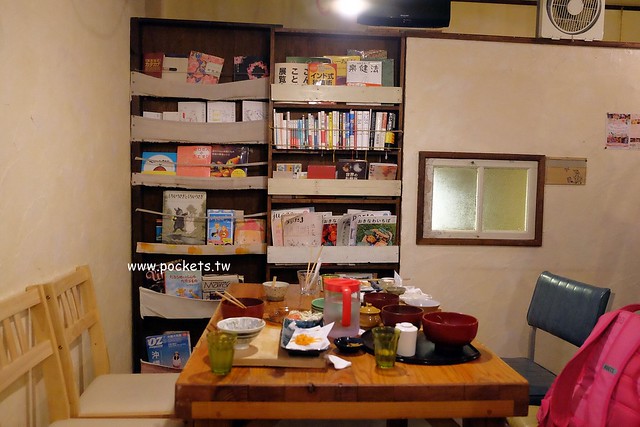 日本沖繩｜ごはん屋de SU-SU-SOON｜內行人才知道的隱藏版美食，沖繩傳統家庭料理，此次沖繩自由行最難忘的一間餐廳，美國村附近美食推薦 @飛天璇的口袋