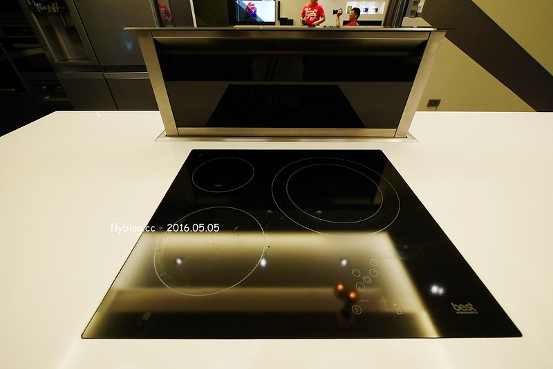 The One樂灣宜蘭頂級Villa泳池民宿┃宜蘭民宿推薦：周杰倫指定渡蜜月的宜蘭民宿，擁有獨立泳池、免費飲料、KTV，適合包棟渡假 @飛天璇的口袋