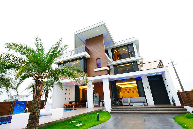 The One樂灣宜蘭頂級Villa泳池民宿┃宜蘭民宿推薦：周杰倫指定渡蜜月的宜蘭民宿，擁有獨立泳池、免費飲料、KTV，適合包棟渡假 @飛天璇的口袋