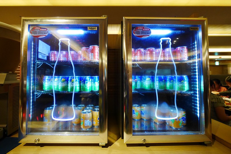 漢來海港百匯吃到飽┃台中西區美食：日本廣島生蠔吃到飽，5/8~6/4限時供應，個人推薦焦糖葡萄柚、新鮮海鮮、主廚甜點 @飛天璇的口袋