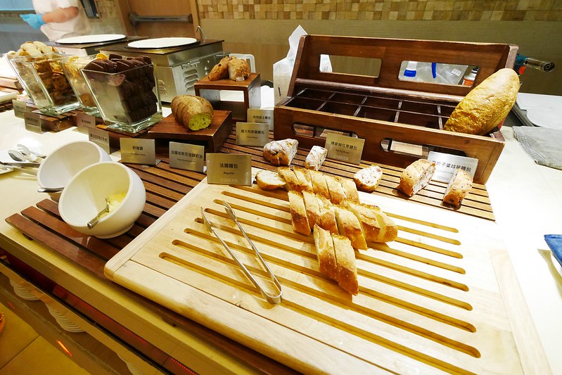 漢來海港百匯吃到飽┃台中西區美食：日本廣島生蠔吃到飽，5/8~6/4限時供應，個人推薦焦糖葡萄柚、新鮮海鮮、主廚甜點 @飛天璇的口袋