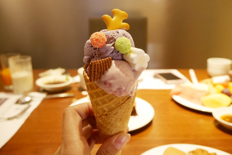 漢來海港百匯吃到飽┃台中西區美食：日本廣島生蠔吃到飽，5/8~6/4限時供應，個人推薦焦糖葡萄柚、新鮮海鮮、主廚甜點 @飛天璇的口袋