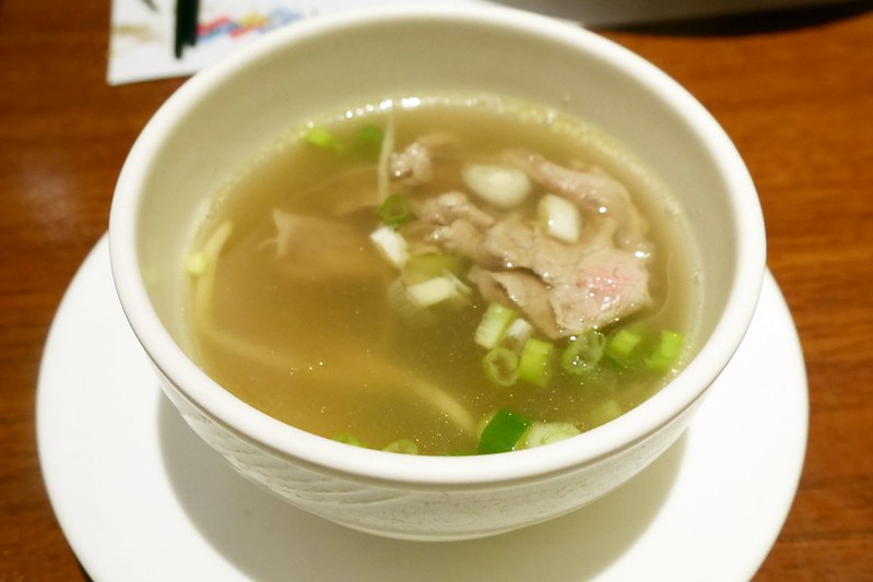 漢來海港百匯吃到飽┃台中西區美食：日本廣島生蠔吃到飽，5/8~6/4限時供應，個人推薦焦糖葡萄柚、新鮮海鮮、主廚甜點 @飛天璇的口袋