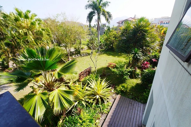 集集棕梠泉民宿┃南投民宿推薦：夏日南洋風情的優質民宿，擁有獨立大浴缸、免費wifi、腳踏車出借 @飛天璇的口袋