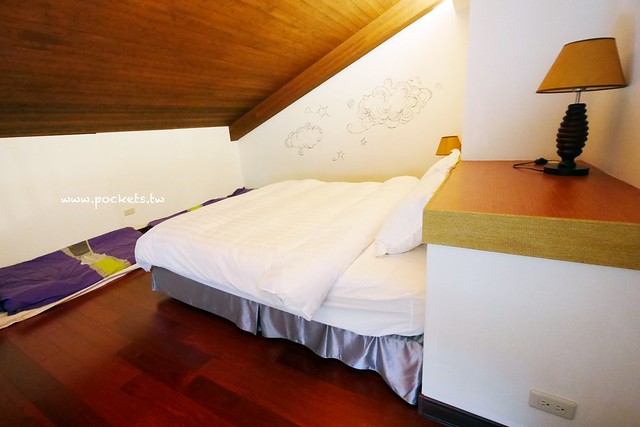 集集棕梠泉民宿┃南投民宿推薦：夏日南洋風情的優質民宿，擁有獨立大浴缸、免費wifi、腳踏車出借 @飛天璇的口袋