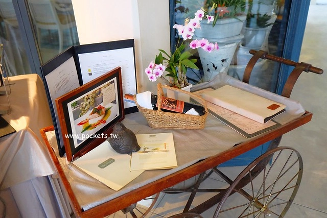 泰國華欣｜Devasom Hua Hin Resort 華欣德瓦索姆度假村，獨棟小木屋復古風套房，享受海邊一色的美景 @飛天璇的口袋