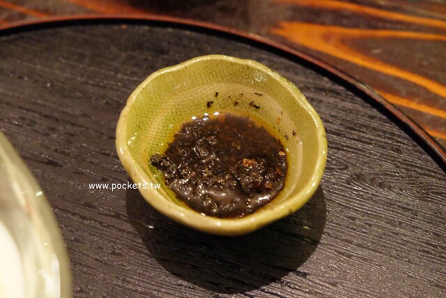 日本沖繩｜ごはん屋de SU-SU-SOON｜內行人才知道的隱藏版美食，沖繩傳統家庭料理，此次沖繩自由行最難忘的一間餐廳，美國村附近美食推薦 @飛天璇的口袋