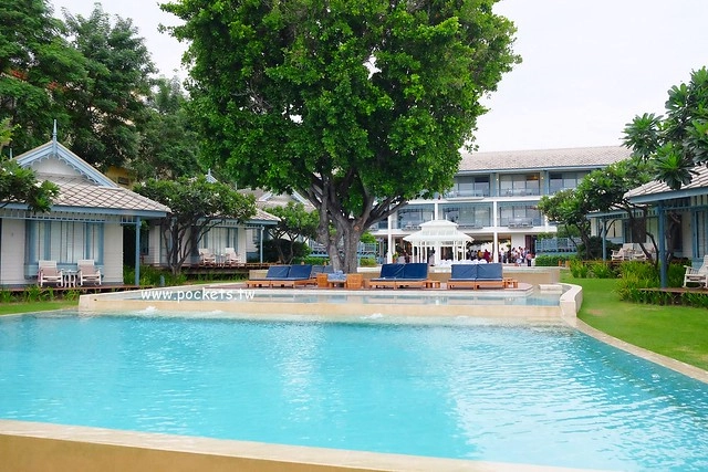 泰國華欣｜Devasom Hua Hin Resort 華欣德瓦索姆度假村，獨棟小木屋復古風套房，享受海邊一色的美景 @飛天璇的口袋