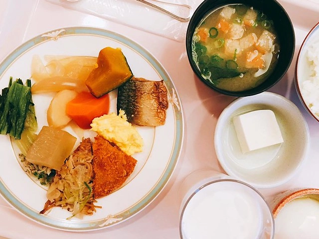 【日本廣島】廣島機場飯店 Hiroshima Airport Hotel：距離廣島機場只要5分鐘，飯店附有接駁車直接到廣島機場 @飛天璇的口袋