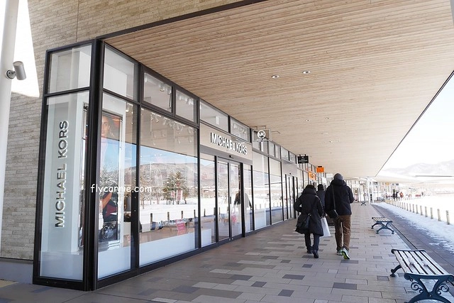 【日本長野】輕井澤~遇見東京第一場初雪，冬季絕美輕井澤一日遊，輕井澤王子Outlet好買好逛好吃，附東京到輕井澤交通方式&JR PASS券 @飛天璇的口袋