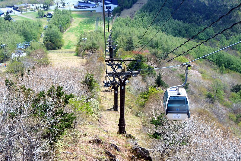 福島五天四夜自駕┃安達太良山：搭乘纜車欣賞日本百座名山，5/13~6/4期間長達1500公尺的百萬登海，春綠、秋楓、冬雪&hellip;一年四季不同美景 @飛天璇的口袋
