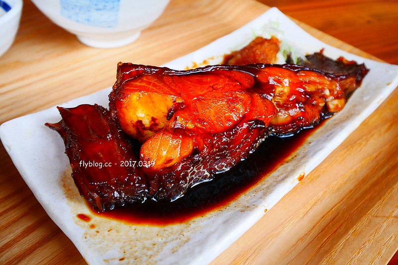 里海咖啡｜魚是現殺的、飯是現煮的、茶是現泡的，來到礁溪就是要吃新鮮漁貨，再品嚐美味咖啡 @飛天璇的口袋