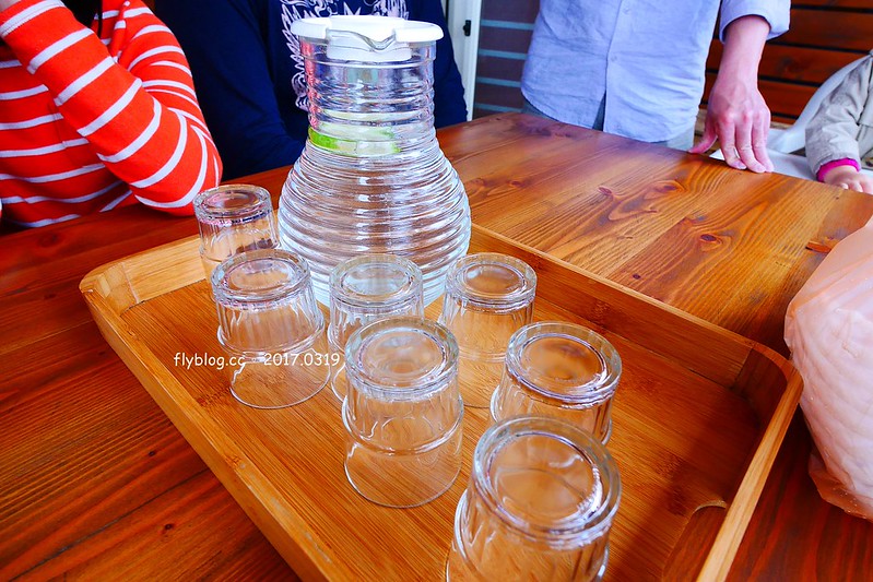 里海咖啡｜魚是現殺的、飯是現煮的、茶是現泡的，來到礁溪就是要吃新鮮漁貨，再品嚐美味咖啡 @飛天璇的口袋