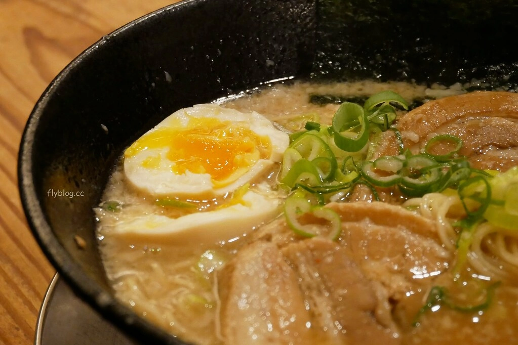 日本京都｜ますたに Masutani 京都北白川本店．豬背脂醬油拉麵的始祖，京都拉麵小路9間拉麵懶人包 @飛天璇的口袋