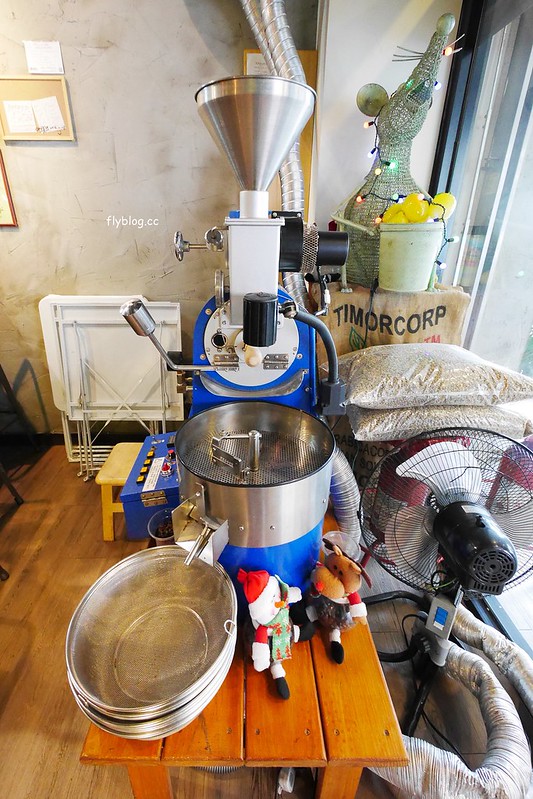 Cuppa Cafe．咖派咖啡：早午餐的份量很澎派，每日手作甜點供應，還有隱藏版的可愛拉花 @飛天璇的口袋