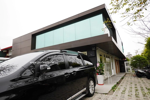 鹽與胡椒┃台中南屯美食：新店4月正式開幕，新址距離舊址5分鐘車程，以私人招待所為概念，餐點仍是道道美味有深度 @飛天璇的口袋