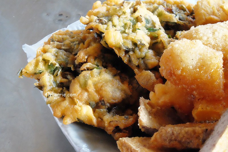 【台中西區】南屯廟口炸粿，大忠福德祠廟前無名炸粿，台灣人必吃的傳統小吃美食，下午3點才開始營業 @飛天璇的口袋