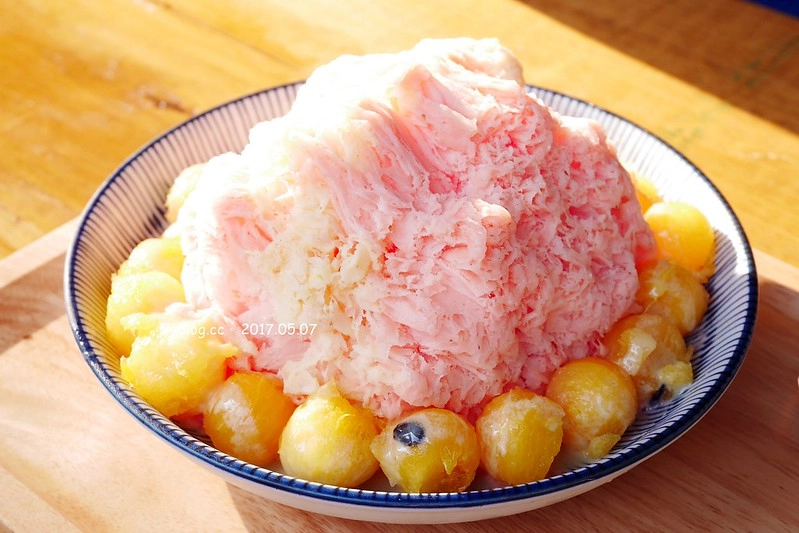 老喬冰菓室．JOY’S ICE┃北屯美食推薦：雲林虎尾超人氣冰品店，淡淡的文青復古風，北屯新開幕冰品店推薦 @飛天璇的口袋