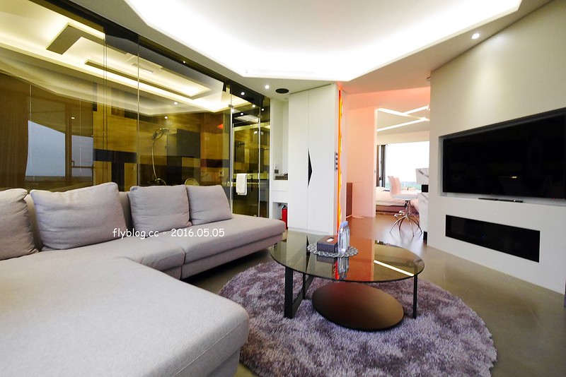 The One樂灣宜蘭頂級Villa泳池民宿┃宜蘭民宿推薦：周杰倫指定渡蜜月的宜蘭民宿，擁有獨立泳池、免費飲料、KTV，適合包棟渡假 @飛天璇的口袋