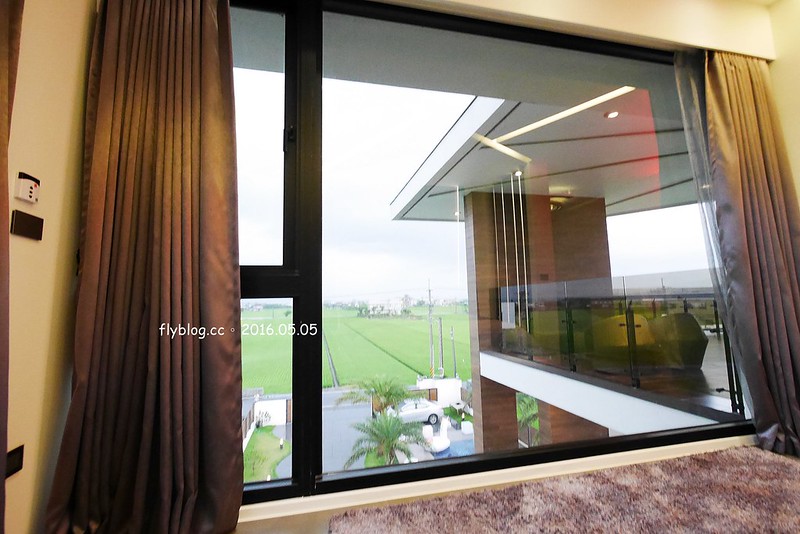 The One樂灣宜蘭頂級Villa泳池民宿┃宜蘭民宿推薦：周杰倫指定渡蜜月的宜蘭民宿，擁有獨立泳池、免費飲料、KTV，適合包棟渡假 @飛天璇的口袋