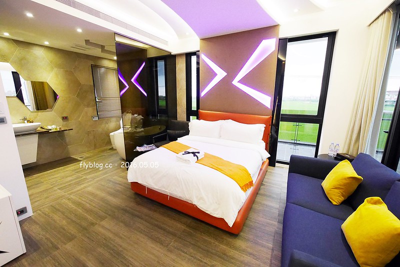 The One樂灣宜蘭頂級Villa泳池民宿┃宜蘭民宿推薦：周杰倫指定渡蜜月的宜蘭民宿，擁有獨立泳池、免費飲料、KTV，適合包棟渡假 @飛天璇的口袋