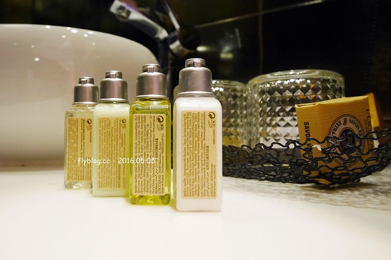 The One樂灣宜蘭頂級Villa泳池民宿┃宜蘭民宿推薦：周杰倫指定渡蜜月的宜蘭民宿，擁有獨立泳池、免費飲料、KTV，適合包棟渡假 @飛天璇的口袋