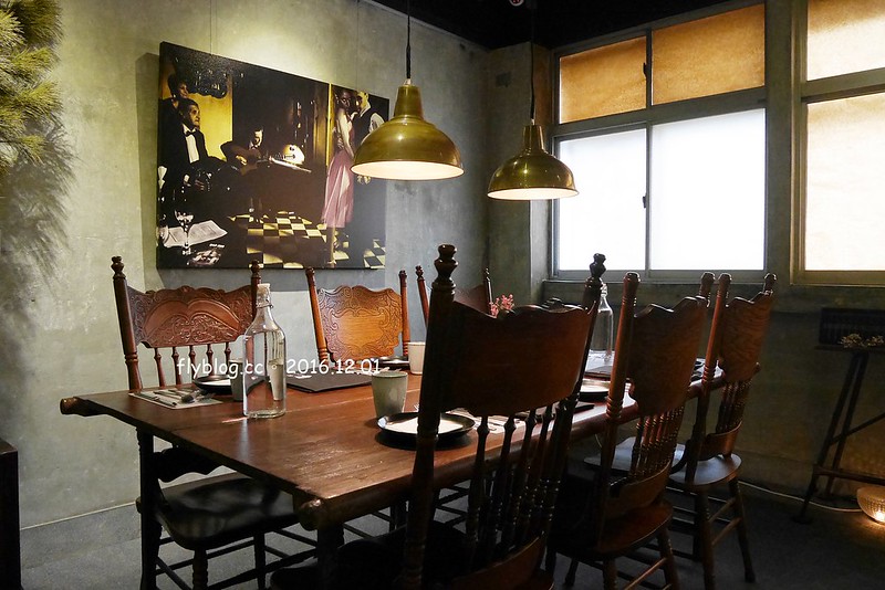 行冊 walkingbook｜大稻埕老屋新生命，融入台灣在地食材的地中海料理，集合客廳、餐廳和書房的設計新概念 @飛天璇的口袋