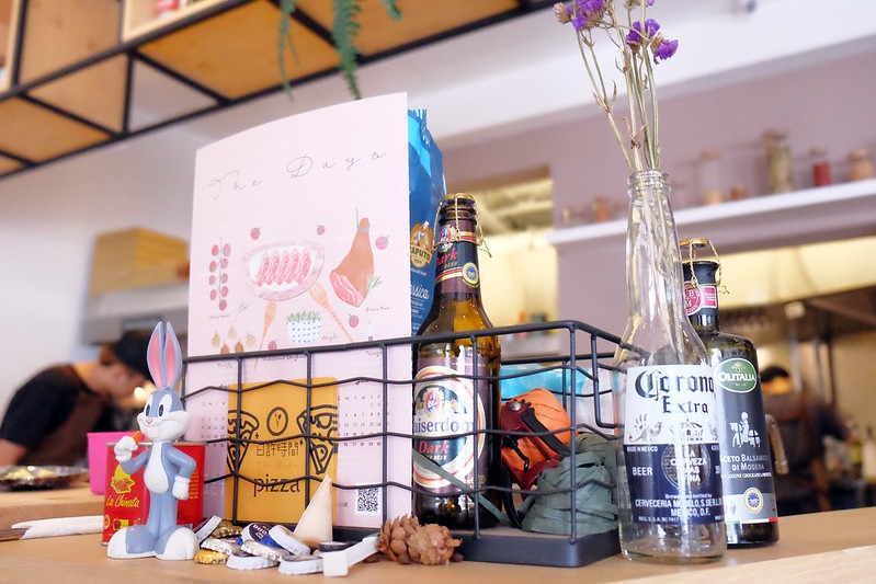 日許時間┃台中北區美食：充滿日式雜貨風的餐廳，餐點輕爽平價好吃，轉角遇見都市中的叢林 @飛天璇的口袋