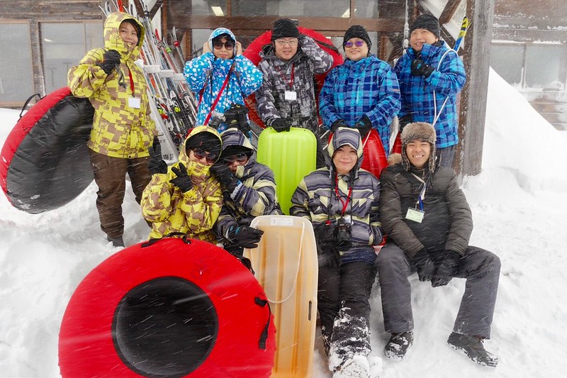 Fairy Land金山滑雪場┃福島旅遊景點：搭乘雪地纜車體驗，還有初階版的雪上甜甜圈、雪鞦和雪盆&hellip;等，冬季到奧會津就是要滑雪 @飛天璇的口袋