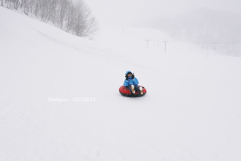 Fairy Land金山滑雪場┃福島旅遊景點：搭乘雪地纜車體驗，還有初階版的雪上甜甜圈、雪鞦和雪盆&hellip;等，冬季到奧會津就是要滑雪 @飛天璇的口袋
