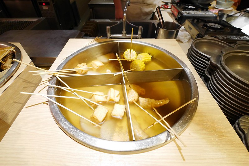 漢來海港百匯吃到飽┃台中西區美食：日本廣島生蠔吃到飽，5/8~6/4限時供應，個人推薦焦糖葡萄柚、新鮮海鮮、主廚甜點 @飛天璇的口袋