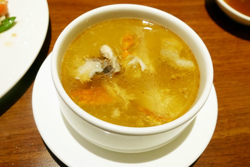 漢來海港百匯吃到飽┃台中西區美食：日本廣島生蠔吃到飽，5/8~6/4限時供應，個人推薦焦糖葡萄柚、新鮮海鮮、主廚甜點 @飛天璇的口袋