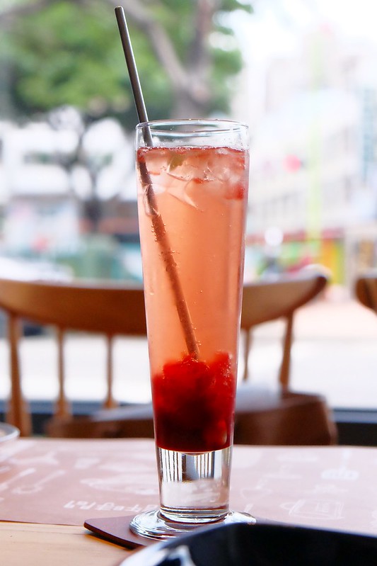 日許時間┃台中北區美食：充滿日式雜貨風的餐廳，餐點輕爽平價好吃，轉角遇見都市中的叢林 @飛天璇的口袋