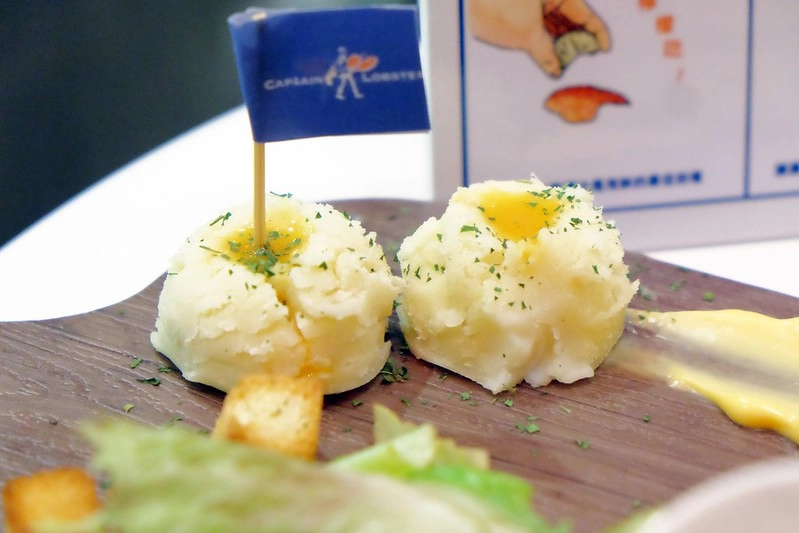 Captain Lobster龍蝦堡台中快閃店┃台中西屯美食：整隻500公克重的豪華活龍蝦，還多了古巴三明治和松葉蟹堡，超霸氣龍蝦套餐千元有找 @飛天璇的口袋