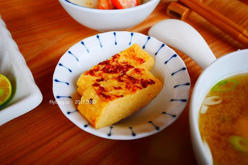 里海咖啡｜魚是現殺的、飯是現煮的、茶是現泡的，來到礁溪就是要吃新鮮漁貨，再品嚐美味咖啡 @飛天璇的口袋