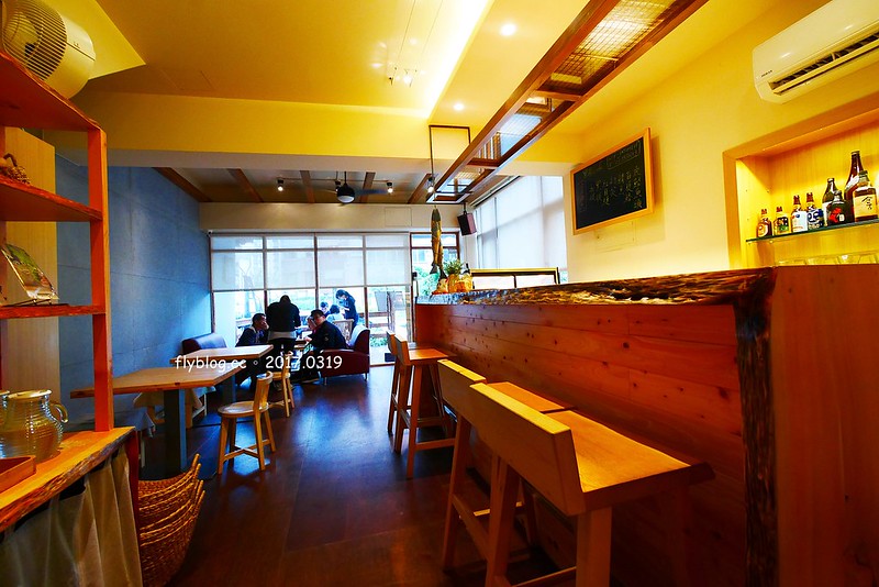 里海咖啡｜魚是現殺的、飯是現煮的、茶是現泡的，來到礁溪就是要吃新鮮漁貨，再品嚐美味咖啡 @飛天璇的口袋