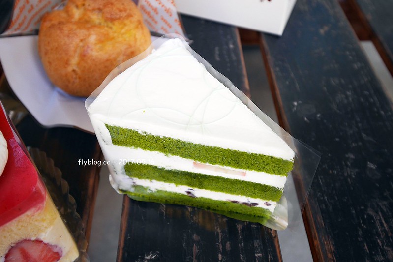 福島五天四夜自駕┃二本松．柏屋のお店：薄皮饅頭名店的二本松老字號和菓子店，營業超過150個年頭，和菓子蛋糕甜點意外的好吃 @飛天璇的口袋