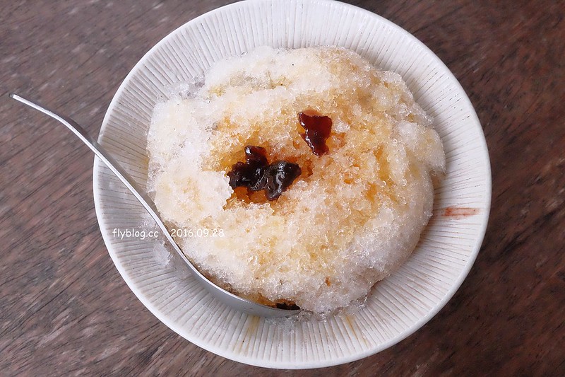 嘉義西區｜咱台灣人的冰，隱藏巷子裡的古早味剉冰店，友人驚呼全世界最好吃的蜜地瓜 @飛天璇的口袋