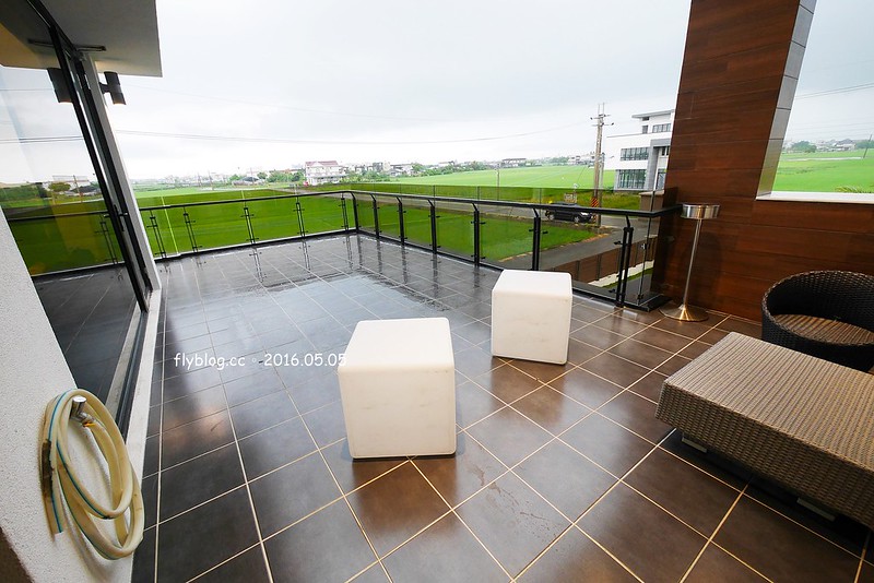 The One樂灣宜蘭頂級Villa泳池民宿┃宜蘭民宿推薦：周杰倫指定渡蜜月的宜蘭民宿，擁有獨立泳池、免費飲料、KTV，適合包棟渡假 @飛天璇的口袋