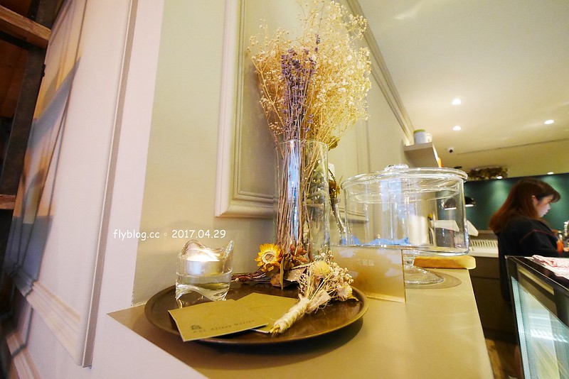 綠廊精品美食．Aux all&eacute;es vertes┃台中西區美食：巷弄間品嚐法式的甜美，台中好吃法式甜點推薦，位於向上市場裡面 @飛天璇的口袋