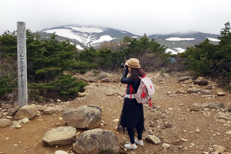 福島五天四夜自駕┃安達太良山：搭乘纜車欣賞日本百座名山，5/13~6/4期間長達1500公尺的百萬登海，春綠、秋楓、冬雪&hellip;一年四季不同美景 @飛天璇的口袋