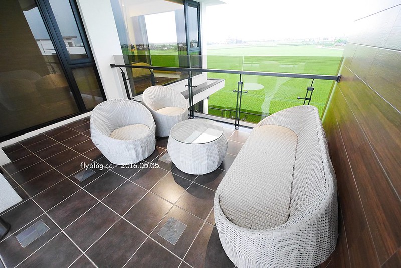 The One樂灣宜蘭頂級Villa泳池民宿┃宜蘭民宿推薦：周杰倫指定渡蜜月的宜蘭民宿，擁有獨立泳池、免費飲料、KTV，適合包棟渡假 @飛天璇的口袋