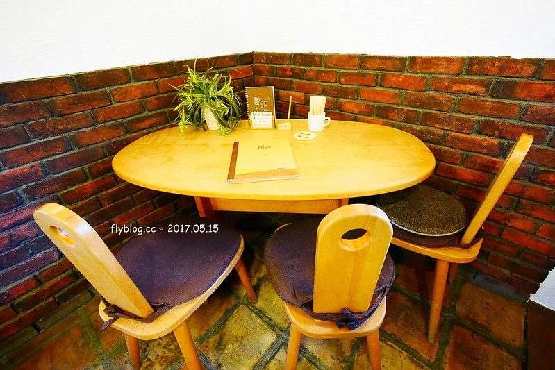 福島五天四夜自駕┃風花起司蛋糕工房(チーズケーキ工房・カフェ風花) ：雨後意外的下午茶，巧遇人氣NO.1的起司蛋糕，二本松市鄰近岳溫泉、豬苗代湖和五色沼湖 @飛天璇的口袋