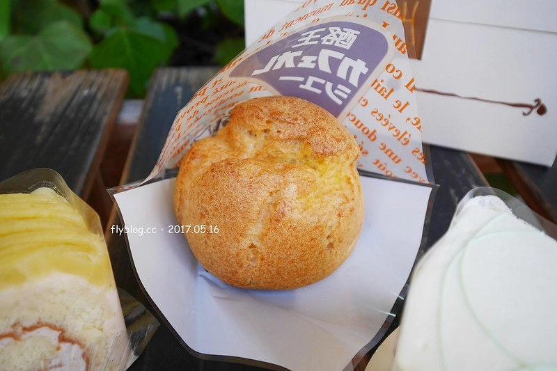 福島五天四夜自駕┃二本松．柏屋のお店：薄皮饅頭名店的二本松老字號和菓子店，營業超過150個年頭，和菓子蛋糕甜點意外的好吃 @飛天璇的口袋