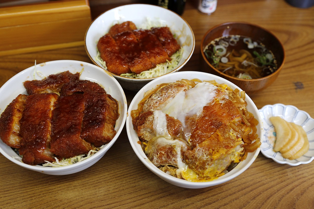 日本福島｜いとう食堂．七日町附近超人氣豬排飯，日式豬排厚實大塊又好吃 @飛天璇的口袋