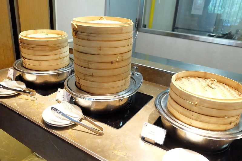 台中日月千禧酒店．饗樂┃台中西屯美食：龍蝦吃到飽免排隊無限量供應，還有牛排、黃金蟹、現切生魚片、新鮮水果、精緻甜點和Haagen-Dazs冰淇淋 @飛天璇的口袋