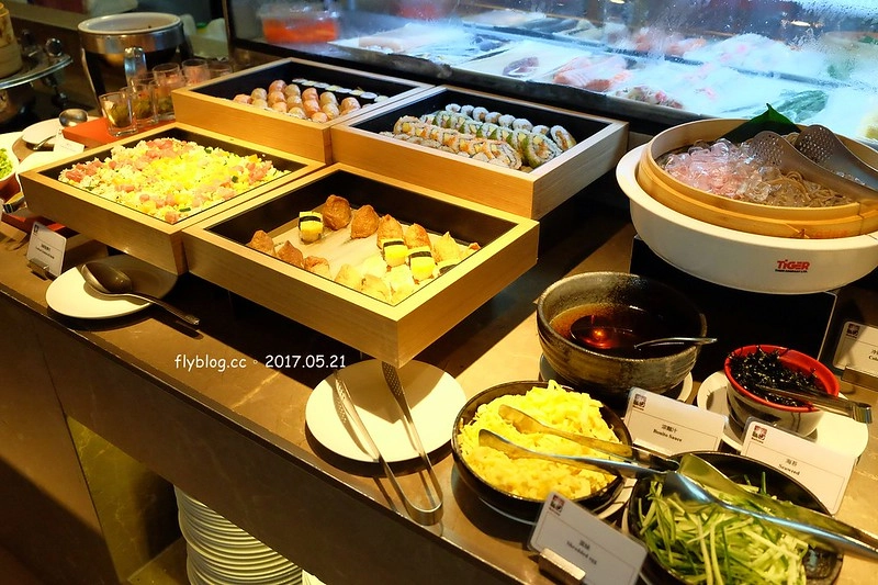 台中日月千禧酒店．饗樂┃台中西屯美食：龍蝦吃到飽免排隊無限量供應，還有牛排、黃金蟹、現切生魚片、新鮮水果、精緻甜點和Haagen-Dazs冰淇淋 @飛天璇的口袋